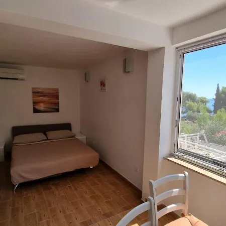 Apartamento Ori Tkon